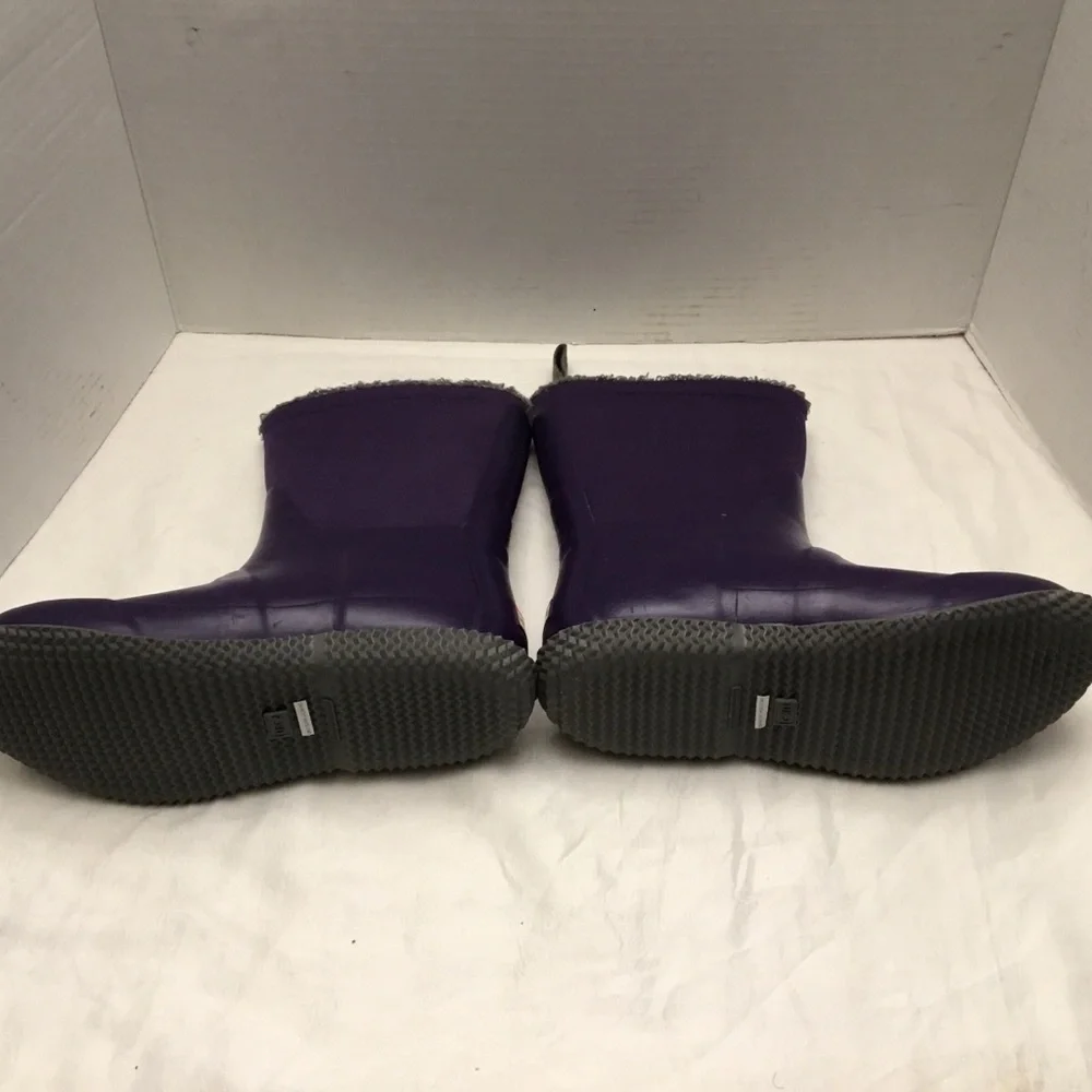 Hunter shoes.